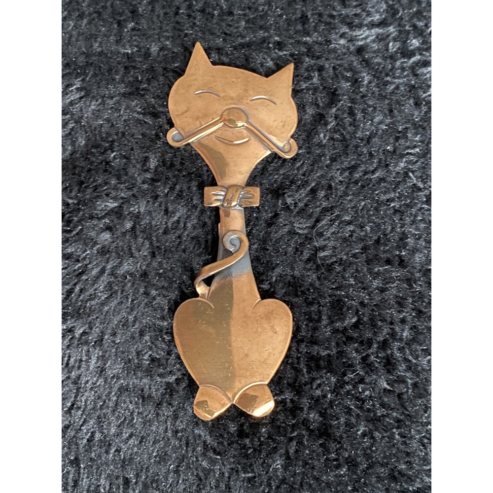Vintage 1960s Dapper Copper Kitty Male Cat With Tie  & Tail Wrapped Around Look